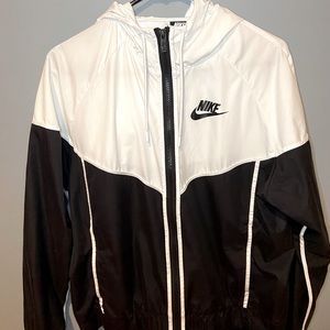 Nike windbreaker